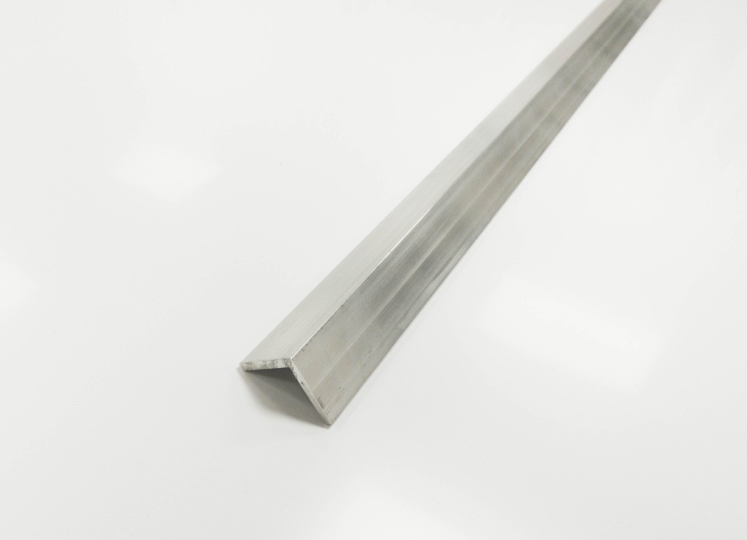 Aluminium Angle 25mm x 25mm - 2.5m length