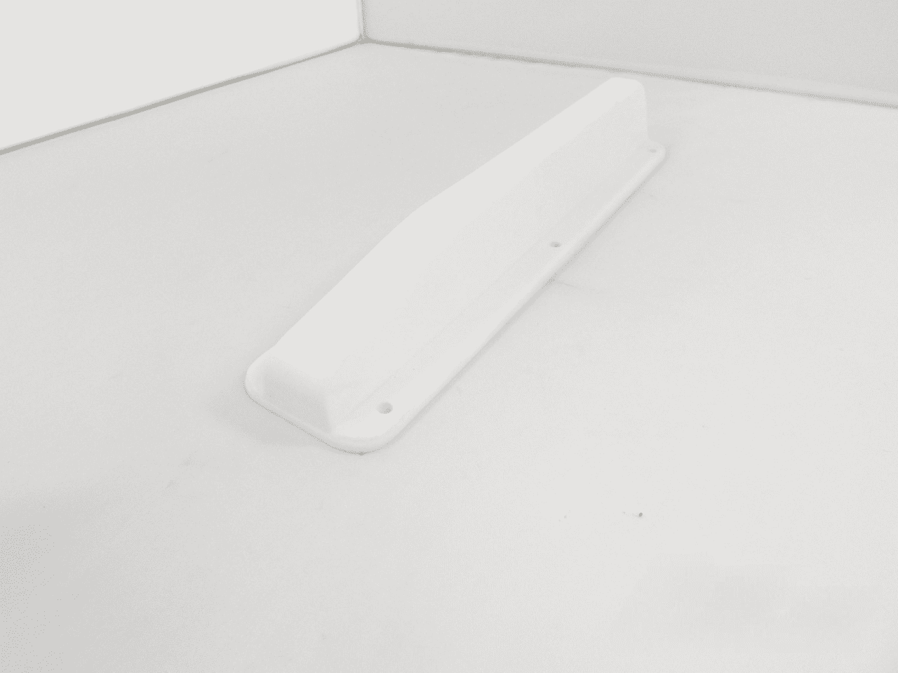 MTH White Wedge for Cold Room Doors