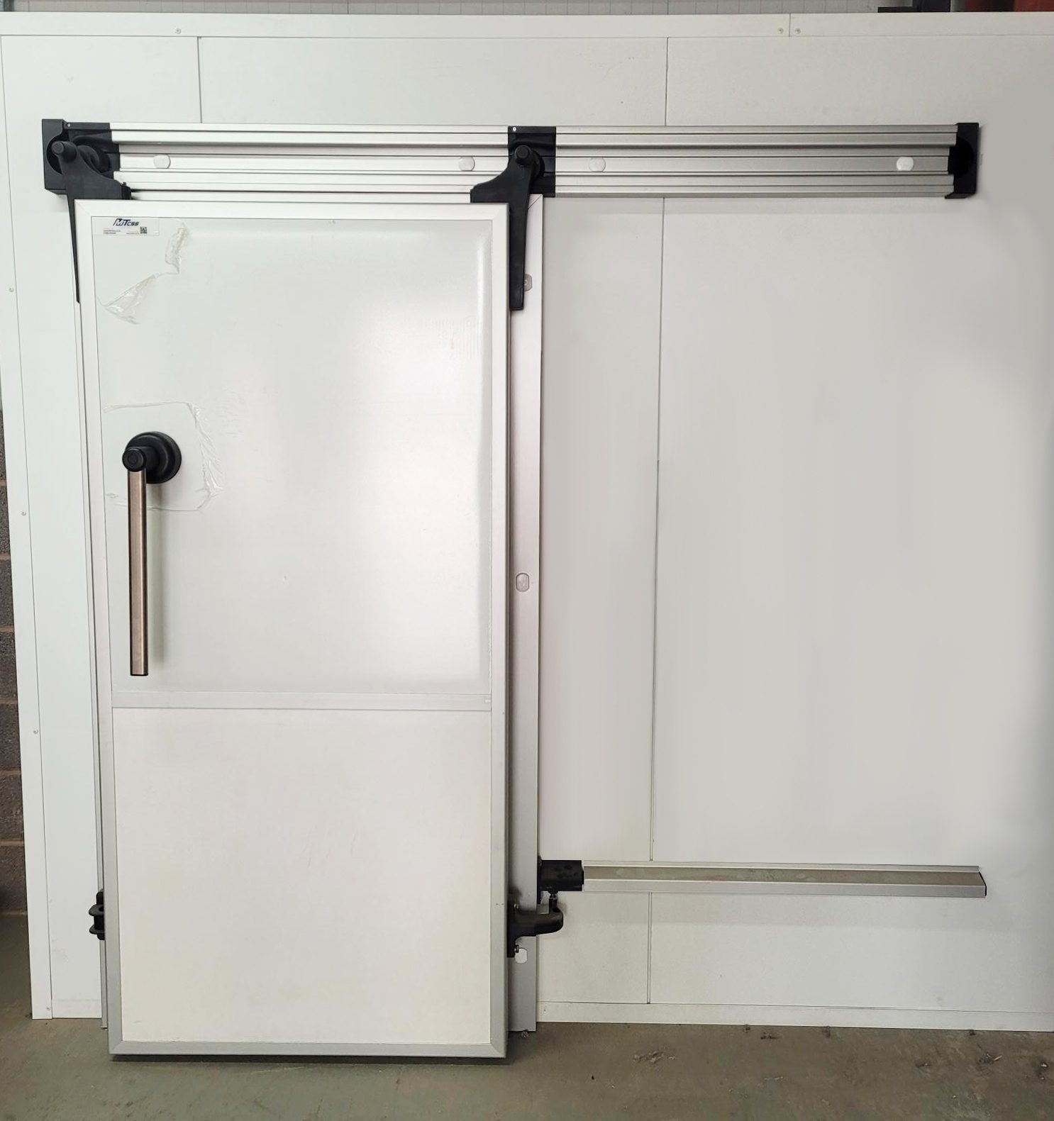 Sliding Cold Room Door Clear Opening 900mm Wide x 1980mm High