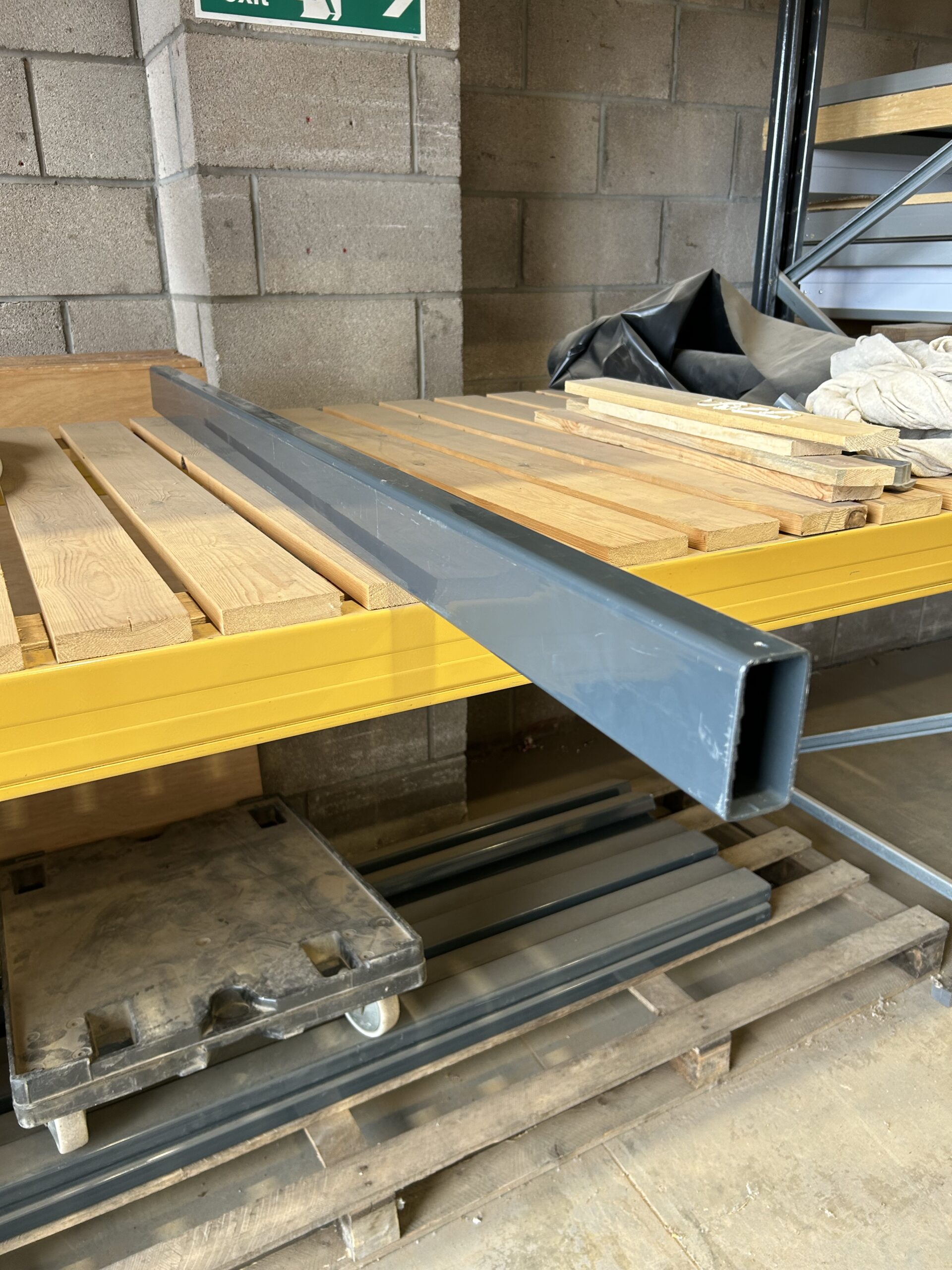 Galvanised Bumper Box Rail Section 1595mm RAL7016 (Demos)
