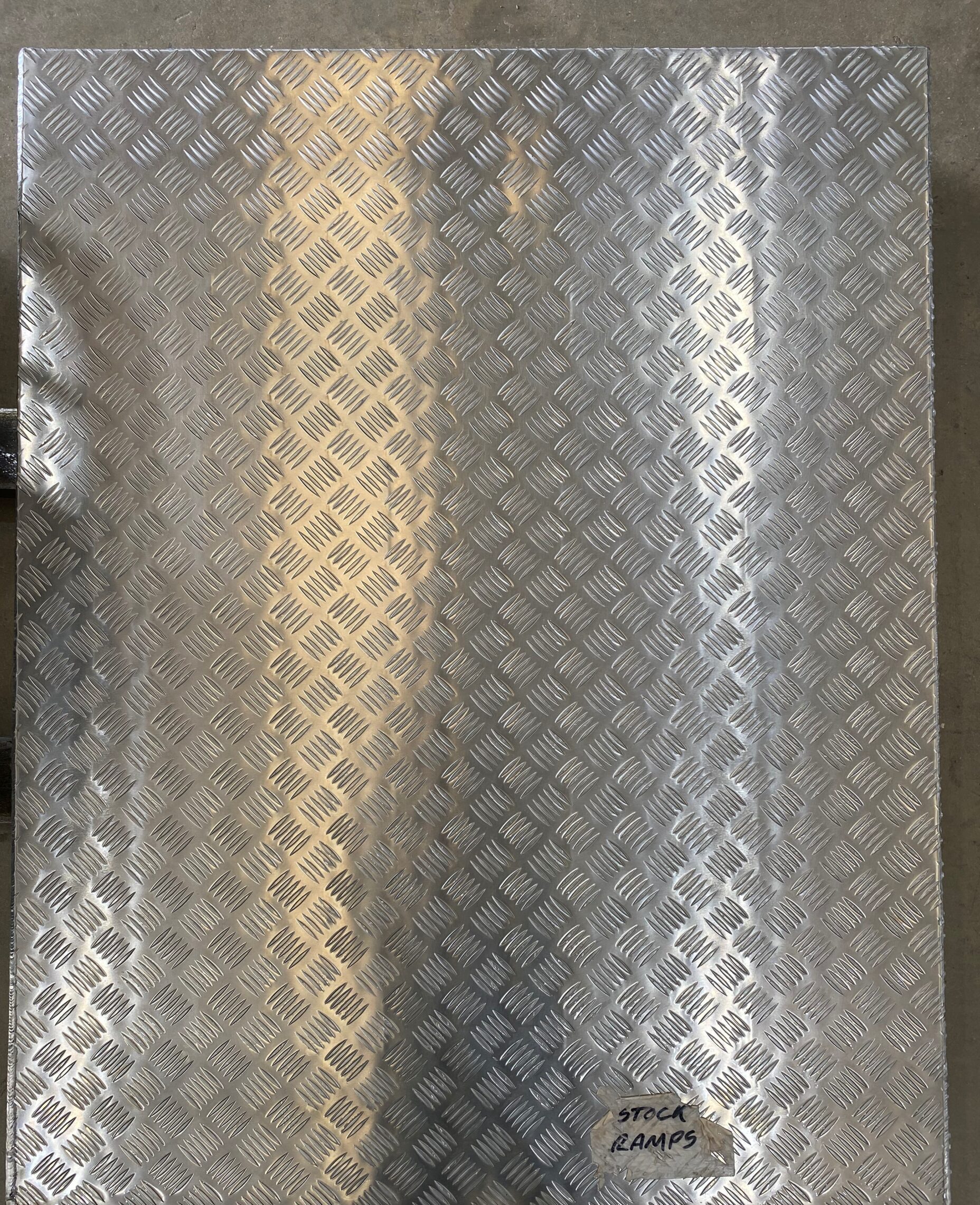 Ramp 5 Bar Treadplate Aluminium 1350mm x 900mm x 100mm (l x w x h)